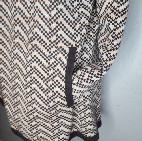 Land's End Brown Chevron Long Cardigan Sweater Size Medium - Picture 6 of 8